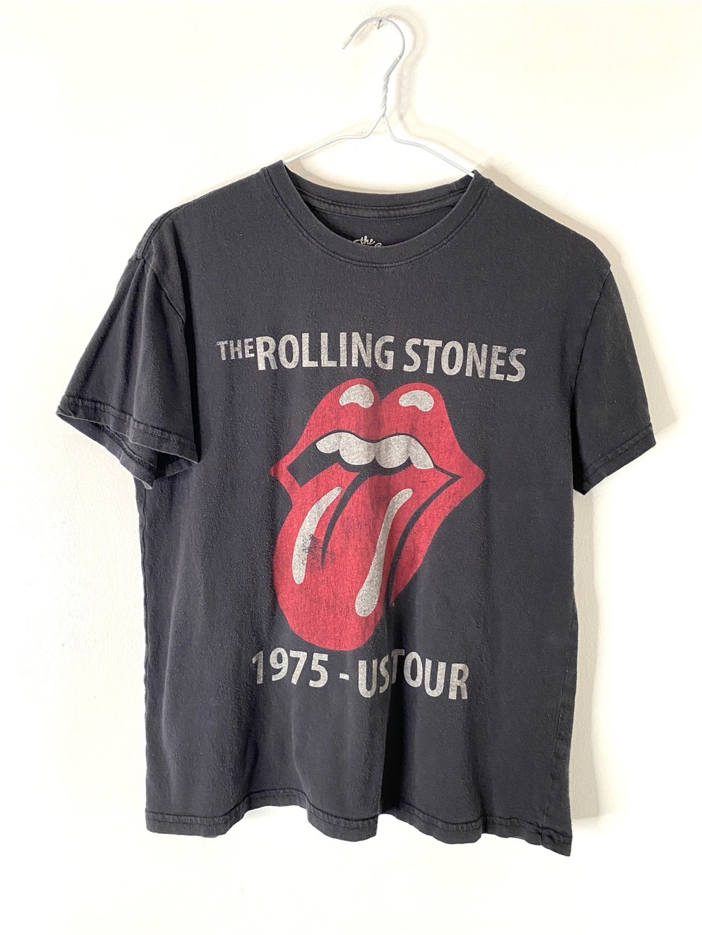 the Rolling Stones 1975 US Tour Tongue Logo Graphic Band Tee Black